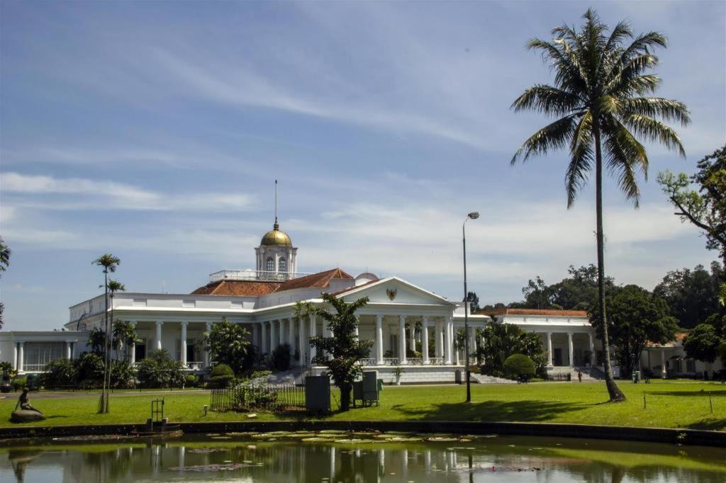 Amaris Hotel Pakuan Bogor Exterior foto